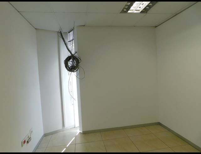 193M² OFFICE TO LET IN ROSEBANK